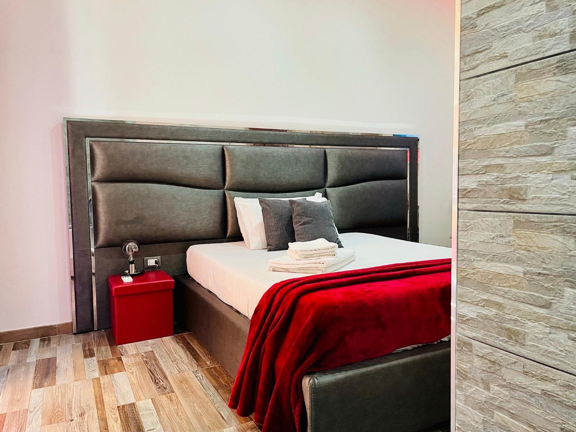 Matriosca Suites Рим Екстериор снимка