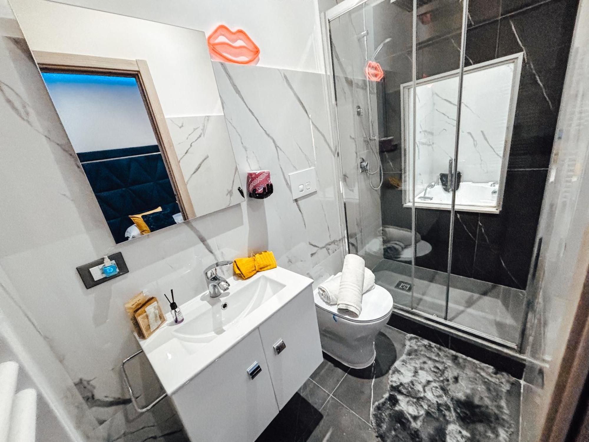 Matriosca Suites Рим Екстериор снимка