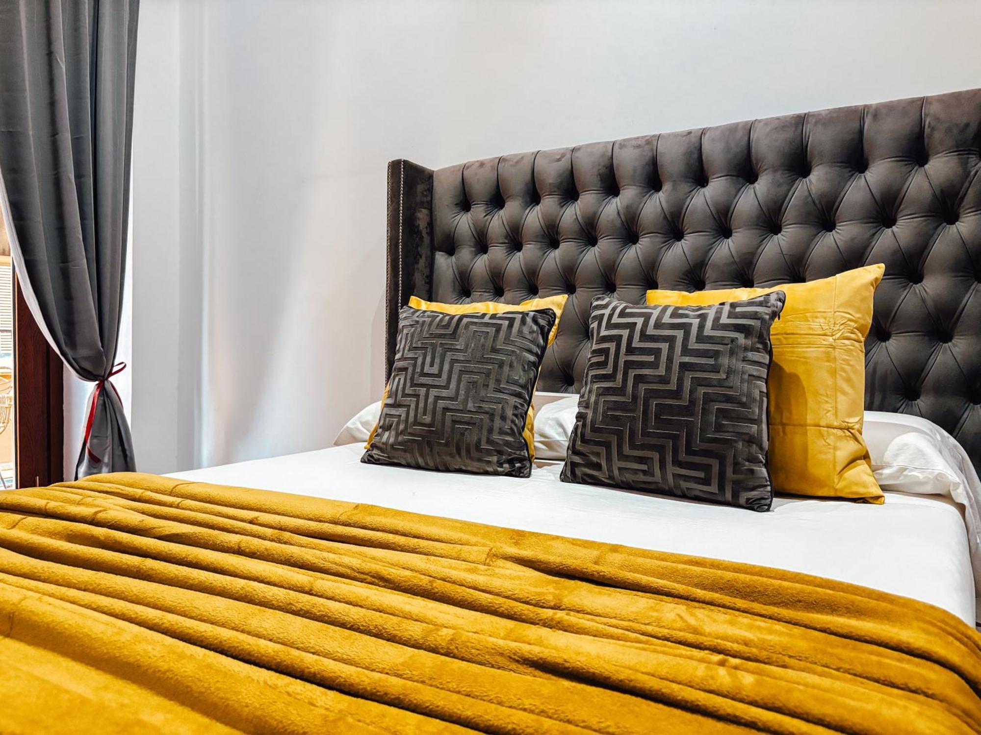 Matriosca Suites Рим Екстериор снимка